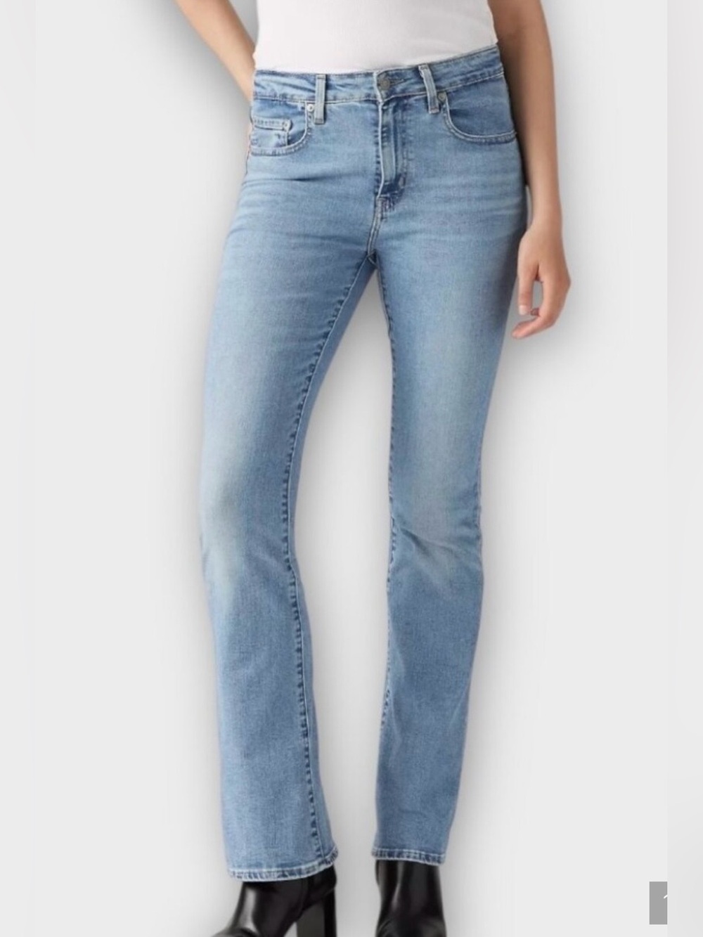 Levi's 725 High Rise Bootcut Denim Jeans Size 32